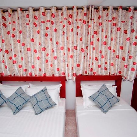 יאנגון Agga Youth Hotel מראה חיצוני תמונה