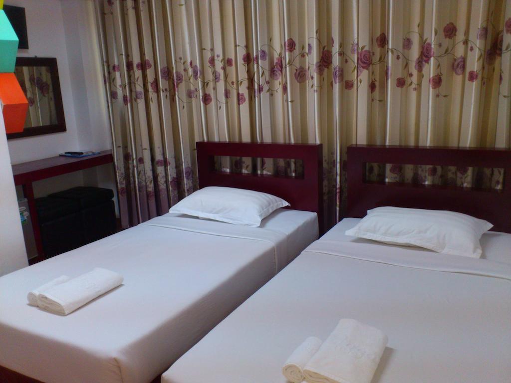 יאנגון Agga Youth Hotel חדר תמונה