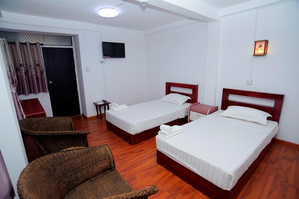 יאנגון Agga Youth Hotel חדר תמונה