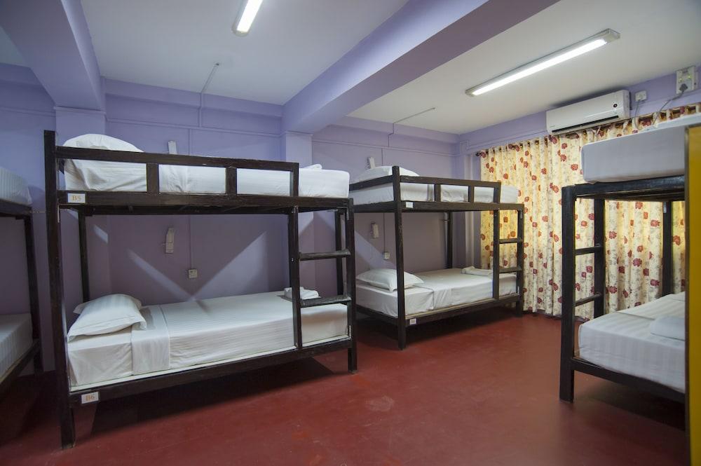 יאנגון Agga Youth Hotel מראה חיצוני תמונה