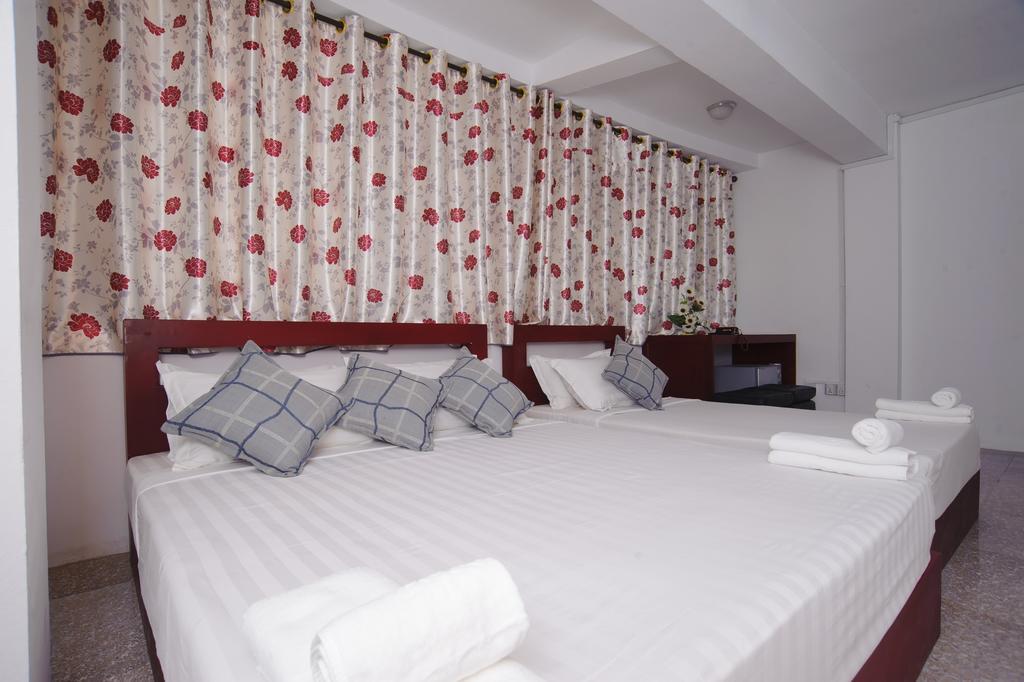 יאנגון Agga Youth Hotel חדר תמונה
