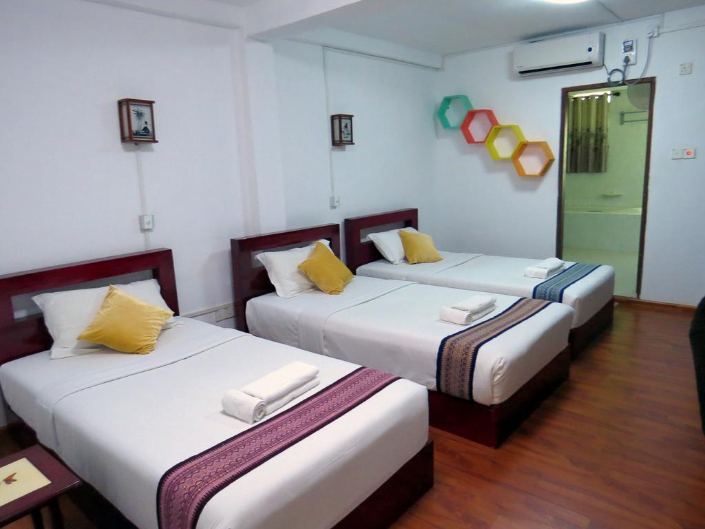 יאנגון Agga Youth Hotel מראה חיצוני תמונה