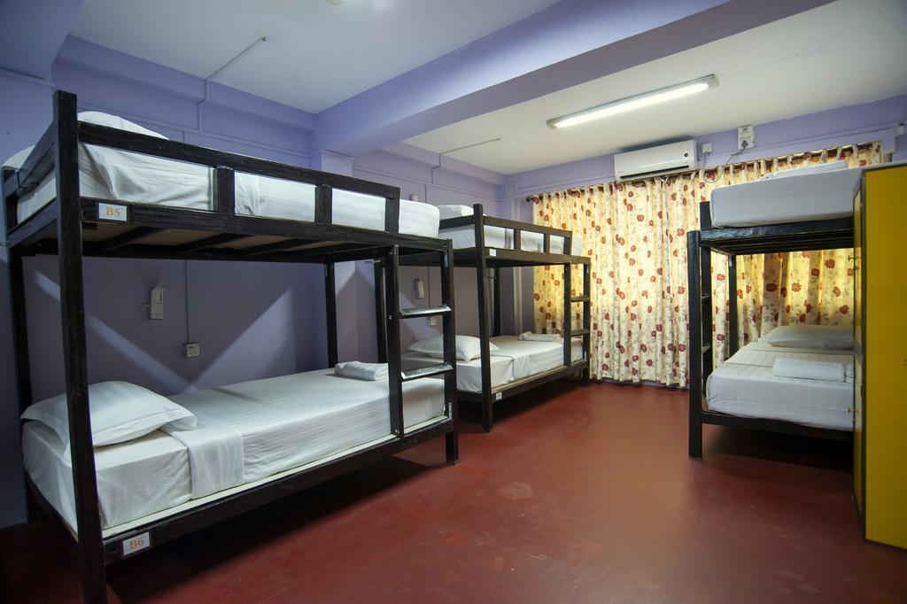 יאנגון Agga Youth Hotel מראה חיצוני תמונה